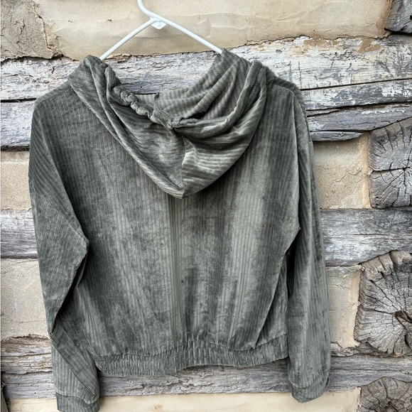 No Boundaries Brushed Corduroy Hooded Women's Top in Olive Green Size L - Picture 2 of 10